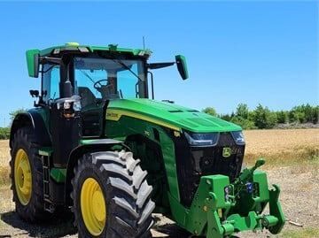 novi John Deere 8370R traktor točkaš